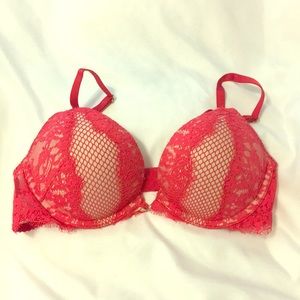 Victoria’s Secret Bombshell bra